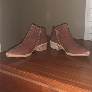 Dolce Vita dusty rose suede boots (only worn once)